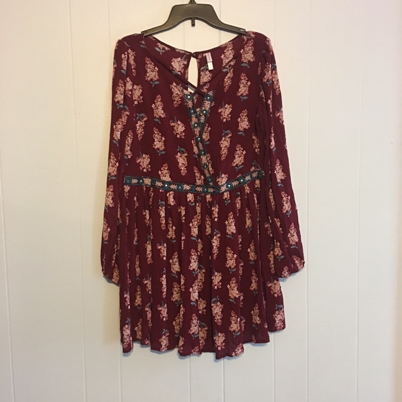 Xhilaration Dresses & Skirts - Maroon colored floral dress